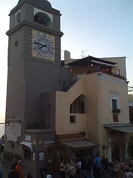 Soleluna فندق مبيت وإفطار 2*