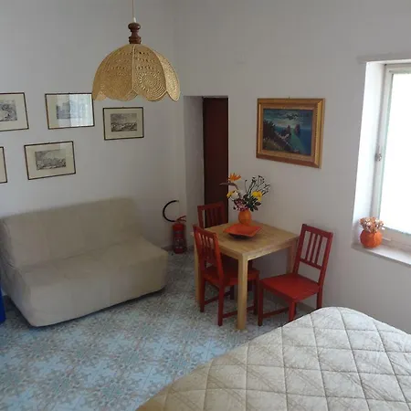 Bed and breakfast Soleluna 4*
