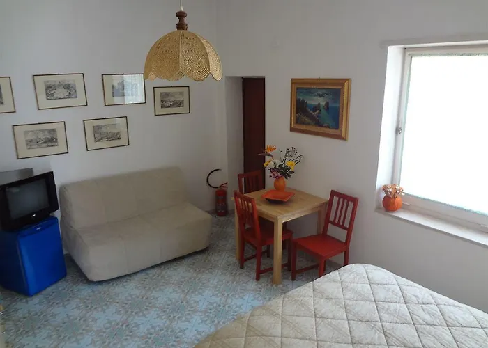 Bed and breakfast Soleluna 4*